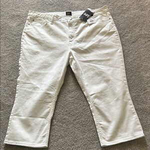 Lee Women’s Cream Relaxed Jeans